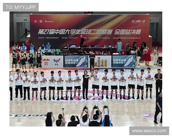 中国篮球联赛新赛季开幕在即 多支豪强阵容变动引发关注