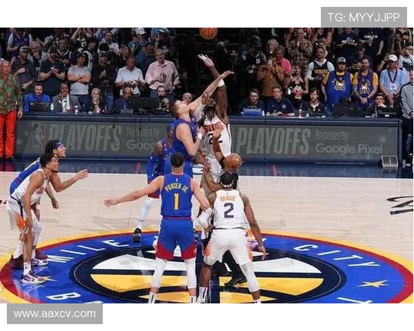 太阳队新赛季展望：杜兰特与布克领衔冲击总冠军目标