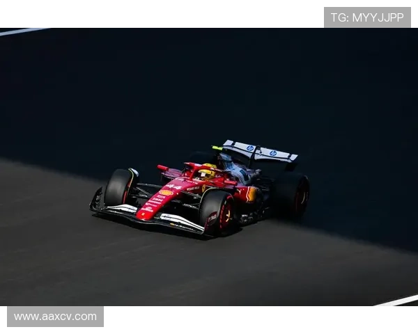 F1赛季激战正酣 红牛车队领跑积分榜 汉密尔顿挑战新纪录