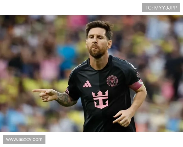 梅西加盟迈阿密国际队后首次亮相赛场 引爆美足坛热议