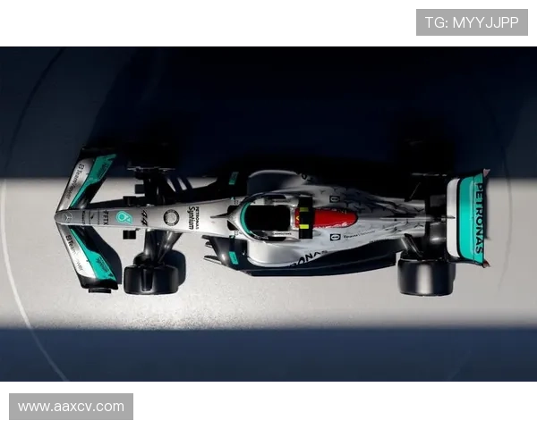 F1赛事热潮再起 新车技术突破与车手争夺战激烈展开