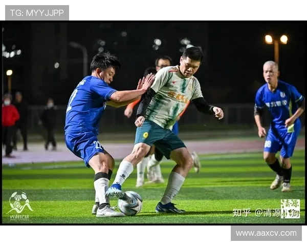 新赛季足球联赛风云再起豪门对决与新星崛起引热议牵动球迷目光